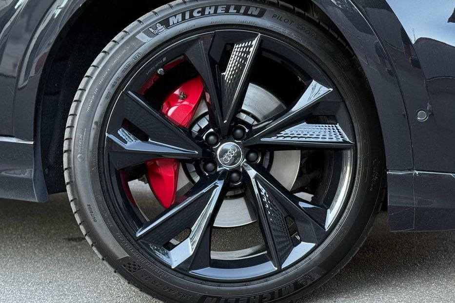 Продам Audi Q8 50 TDI 2019 года в Киеве