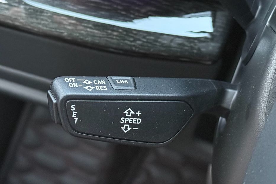 Продам Audi Q8 50 TDI 2019 года в Киеве