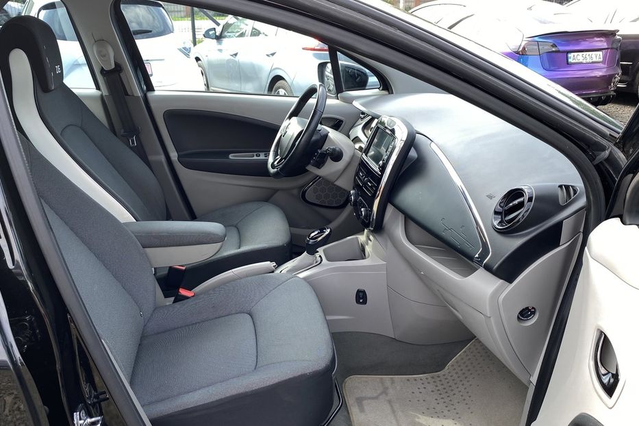 Продам Renault Zoe 2015 года в Луцке
