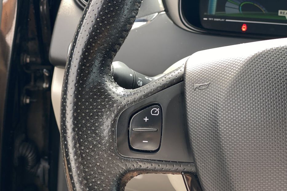 Продам Renault Zoe 2015 года в Луцке