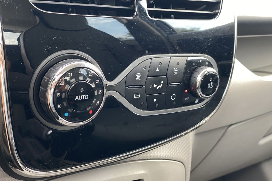Продам Renault Zoe 2015 года в Луцке