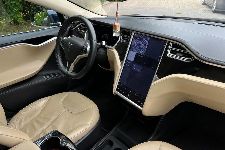 Продам Tesla Model S 2014 года в Черновцах