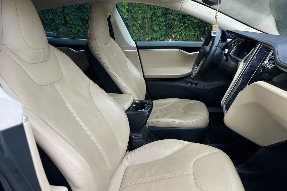 Продам Tesla Model S 2014 года в Черновцах