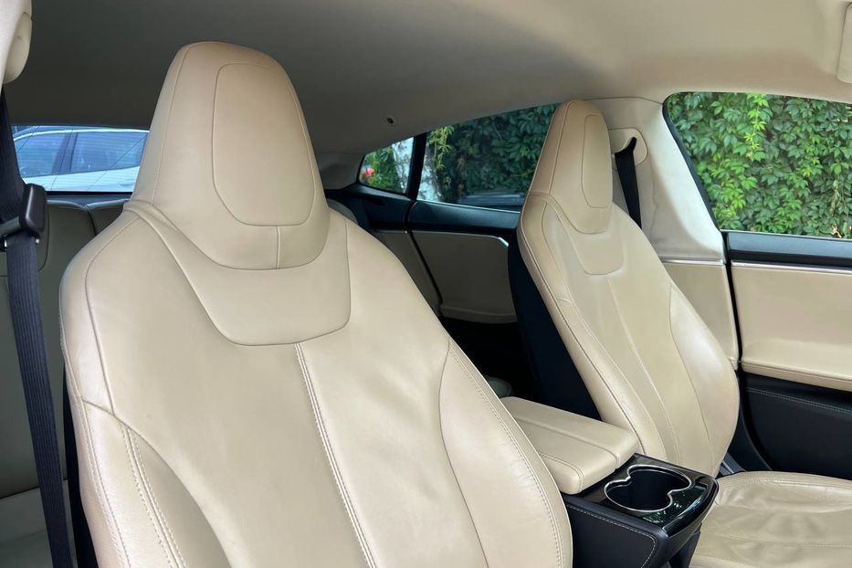 Продам Tesla Model S 2014 года в Черновцах