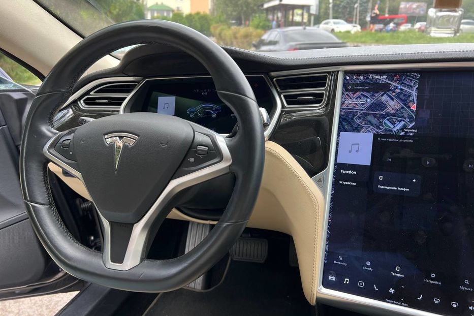 Продам Tesla Model S 2014 года в Черновцах