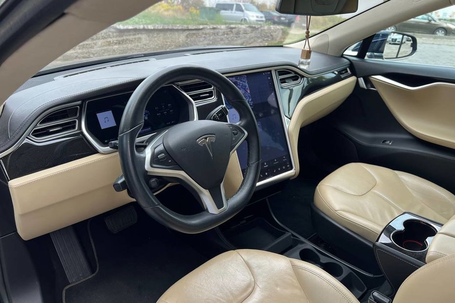 Продам Tesla Model S 2014 года в Черновцах