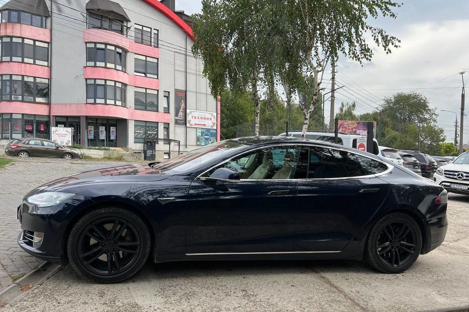 Продам Tesla Model S 2014 года в Черновцах