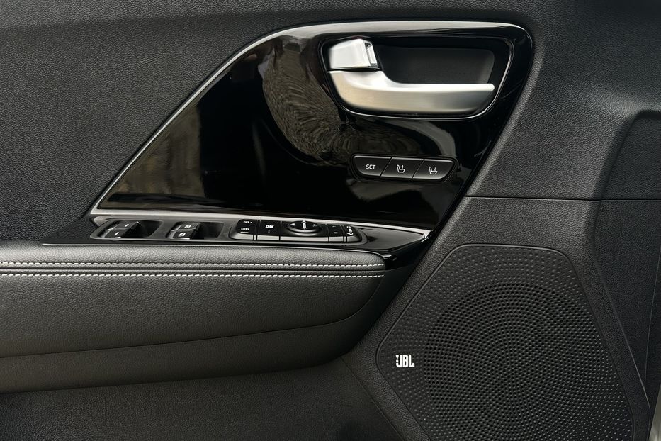 Продам Kia Niro 64 кВт Макс. комплектектація 2020 года в Львове