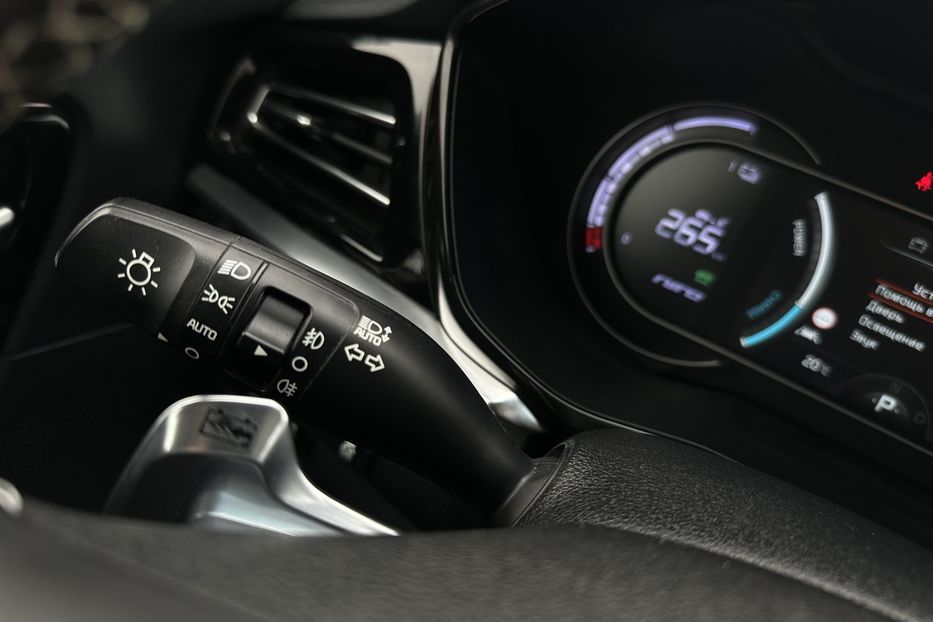 Продам Kia Niro 64 кВт Макс. комплектектація 2020 года в Львове