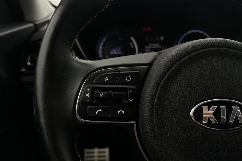 Продам Kia Niro 64 кВт Макс. комплектектація 2020 года в Львове