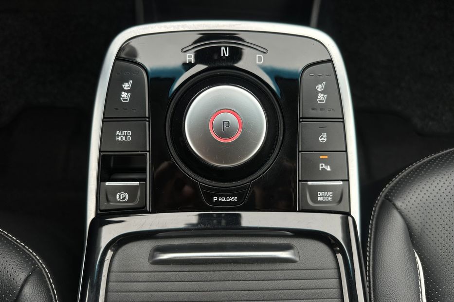 Продам Kia Niro 64 кВт Макс. комплектектація 2020 года в Львове