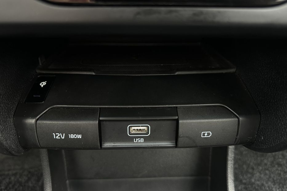 Продам Kia Niro 64 кВт Макс. комплектектація 2020 года в Львове