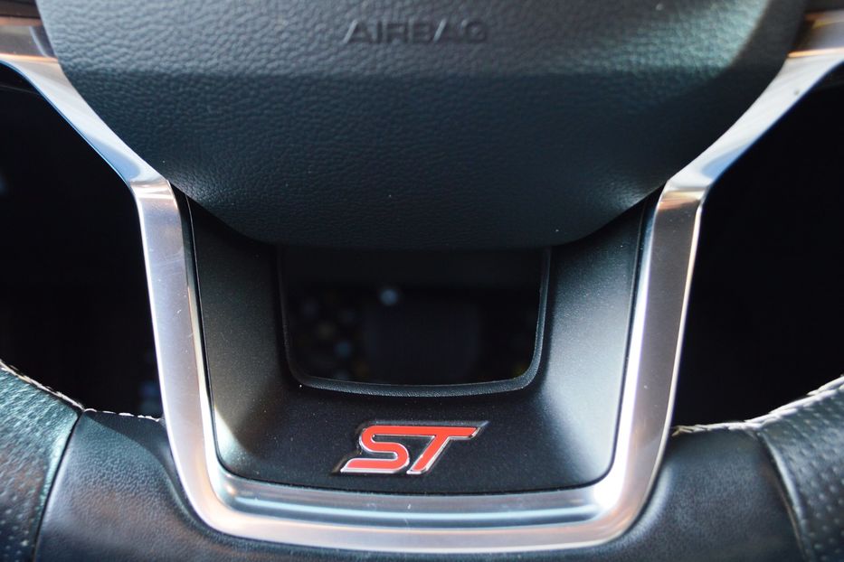 Продам Ford Explorer ST 2019 года в Одессе