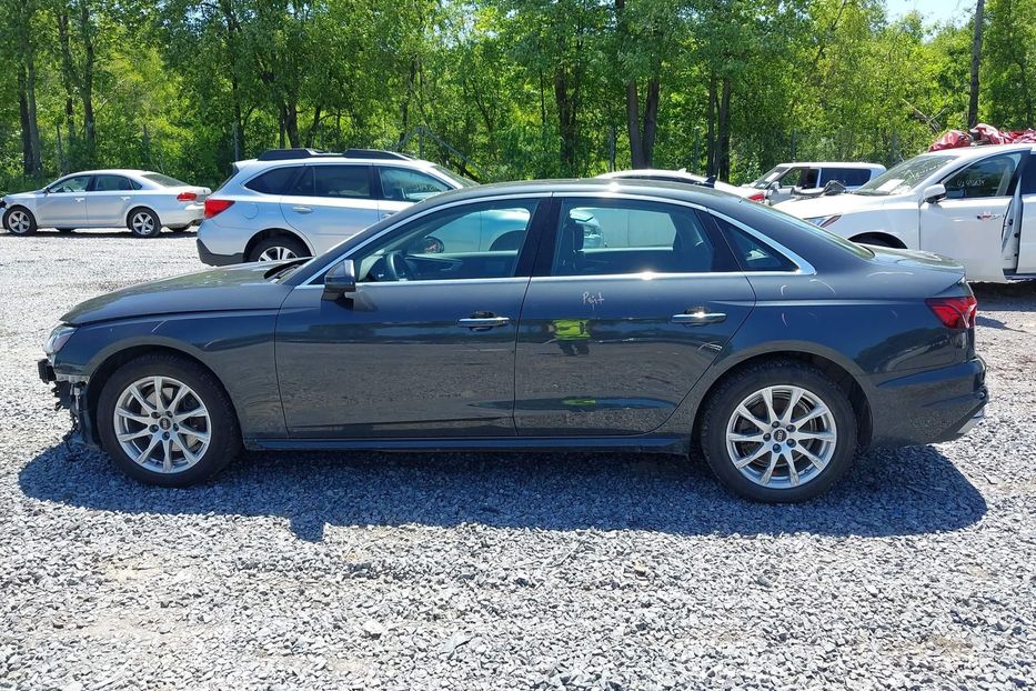 Продам Audi A4 40TFSI 2022 года в Одессе