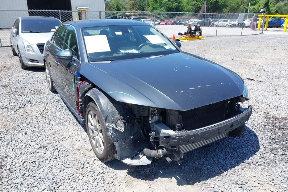 Продам Audi A4 40TFSI 2022 года в Одессе