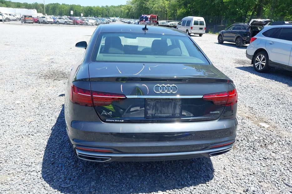 Продам Audi A4 40TFSI 2022 года в Одессе