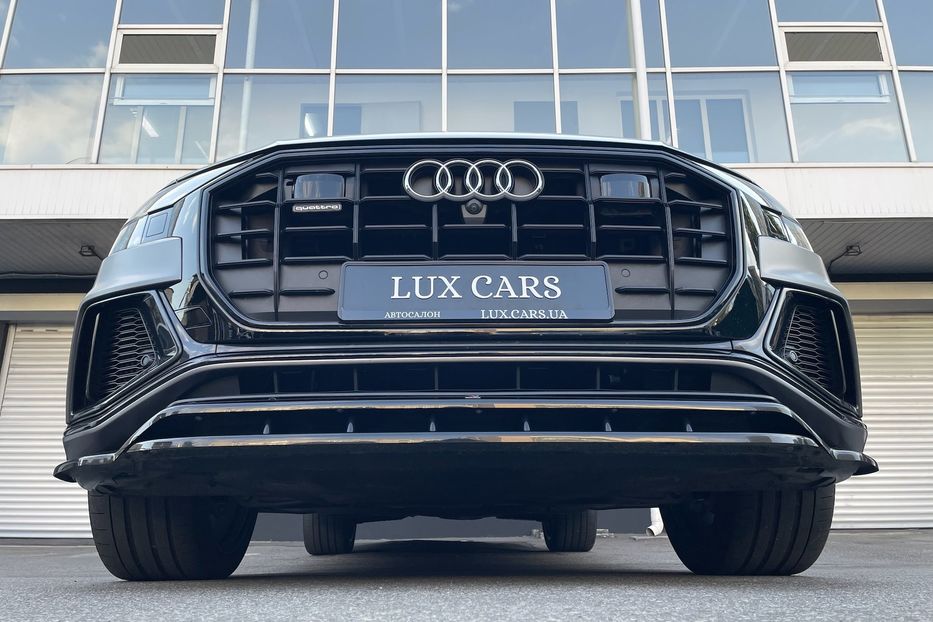 Продам Audi Q8 55 TFSI S-line 2019 года в Киеве
