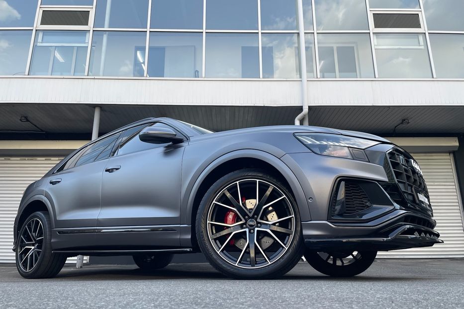 Продам Audi Q8 55 TFSI S-line 2019 года в Киеве