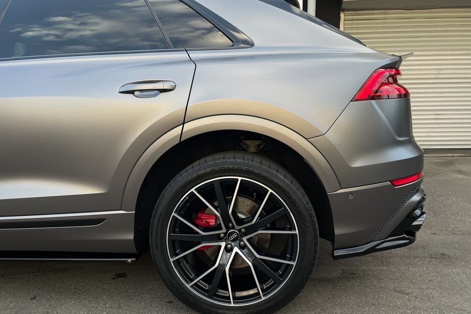 Продам Audi Q8 55 TFSI S-line 2019 года в Киеве
