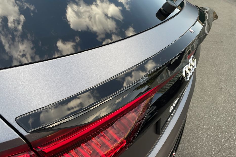 Продам Audi Q8 55 TFSI S-line 2019 года в Киеве