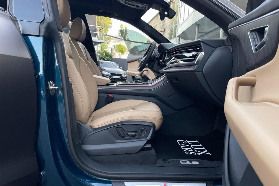 Продам Audi Q8 55 TFSI S-line 2019 года в Киеве