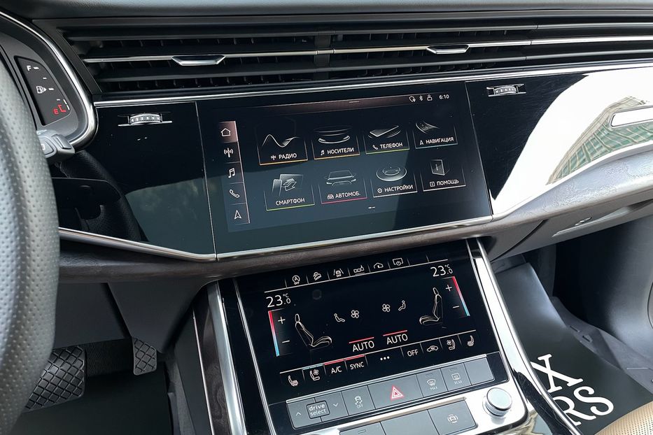Продам Audi Q8 55 TFSI S-line 2019 года в Киеве