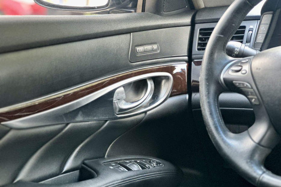 Продам Infiniti M37 2012 года в Киеве