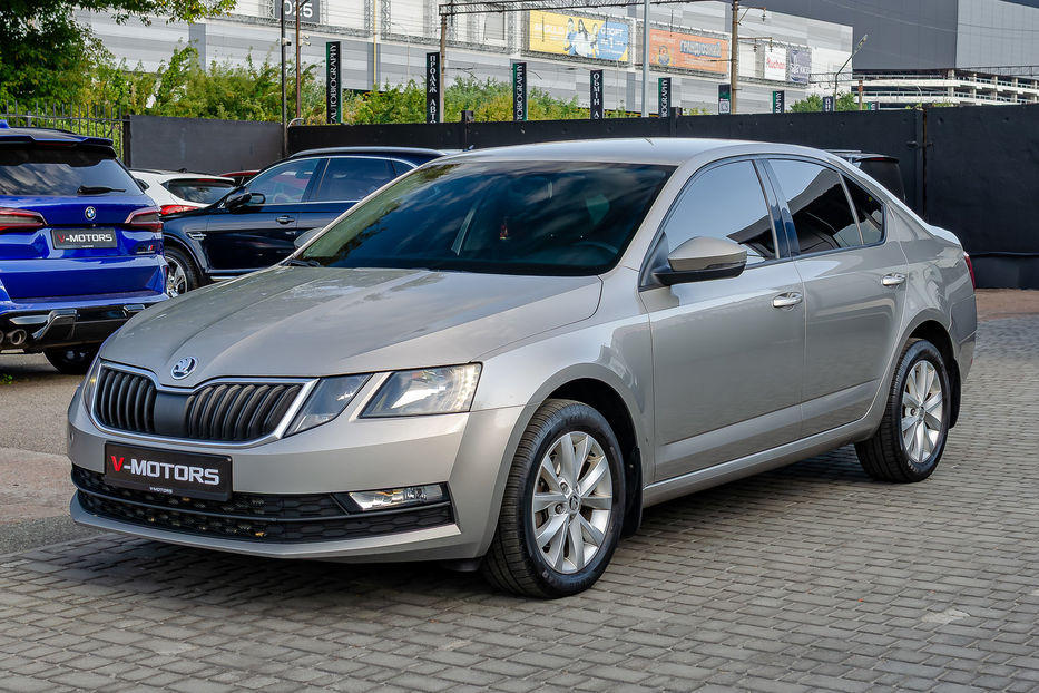 Продам Skoda Octavia A7 2.0TDI DSG 2017 года в Киеве