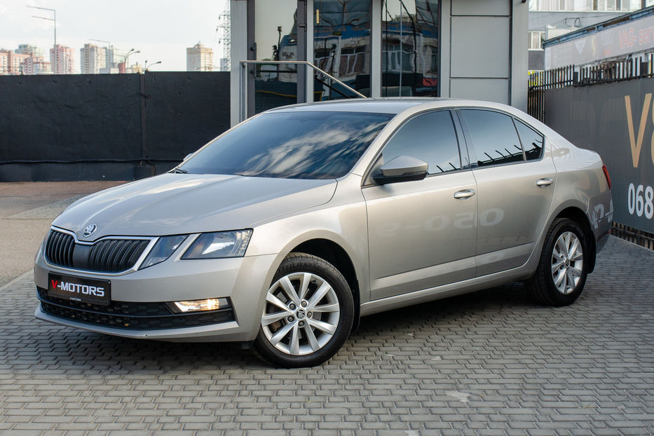 Продам Skoda Octavia A7 2.0TDI DSG 2017 года в Киеве