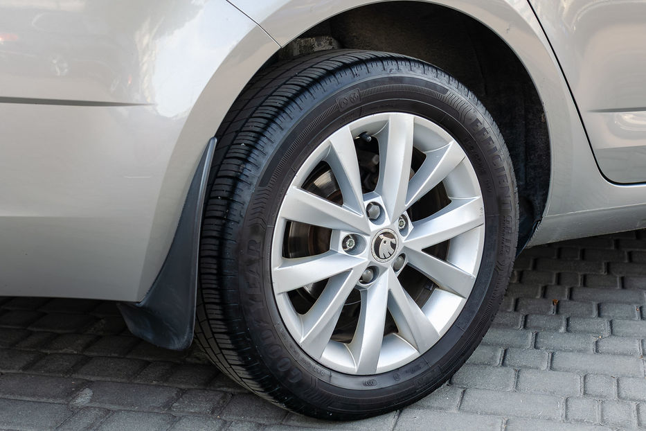 Продам Skoda Octavia A7 2.0TDI DSG 2017 года в Киеве