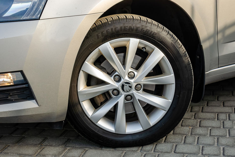 Продам Skoda Octavia A7 2.0TDI DSG 2017 года в Киеве