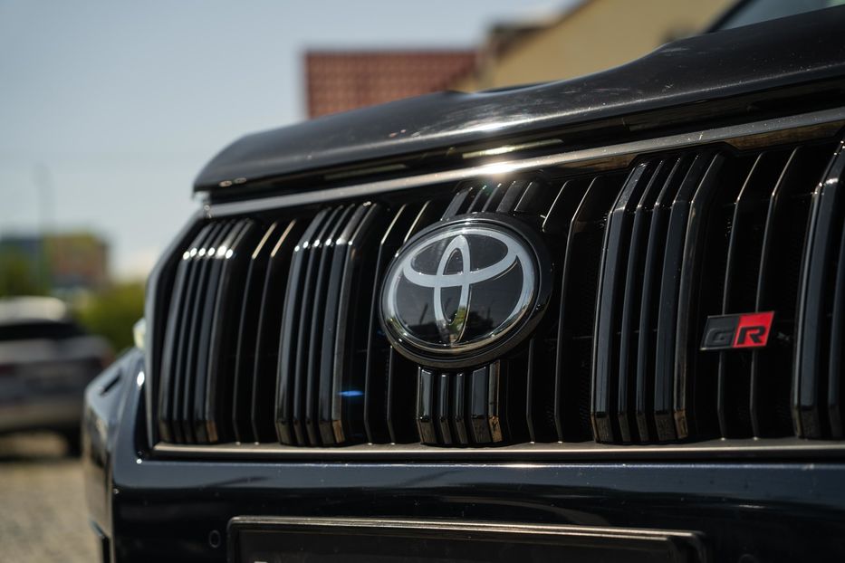 Продам Toyota Land Cruiser Prado AWD 2020 года в Черновцах
