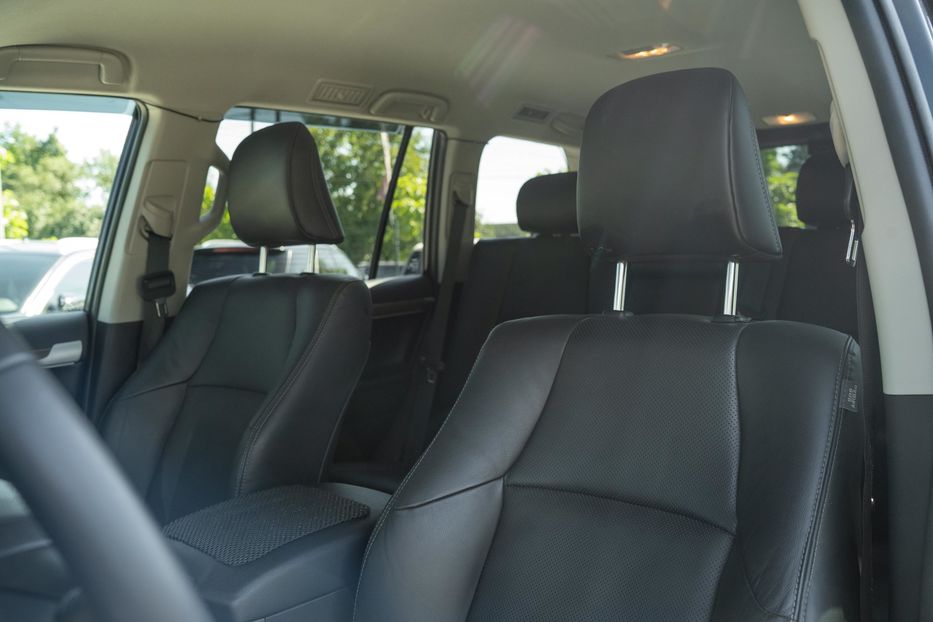 Продам Toyota Land Cruiser Prado AWD 2020 года в Черновцах