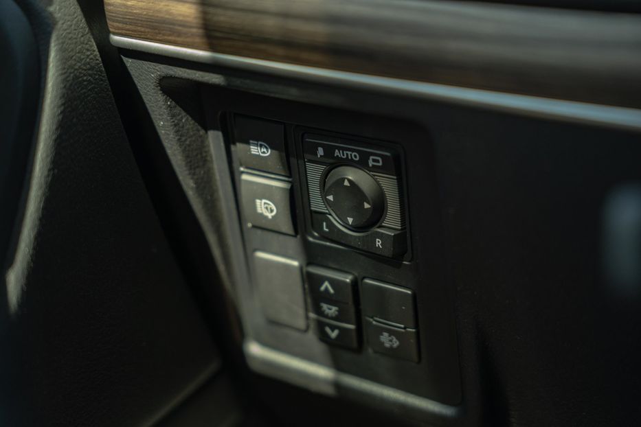 Продам Toyota Land Cruiser Prado AWD 2020 года в Черновцах