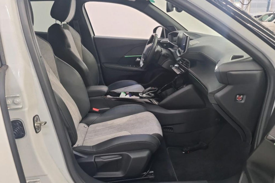 Продам Peugeot 2008 GT EV 50кв авто в дорозі  2020 года в Львове