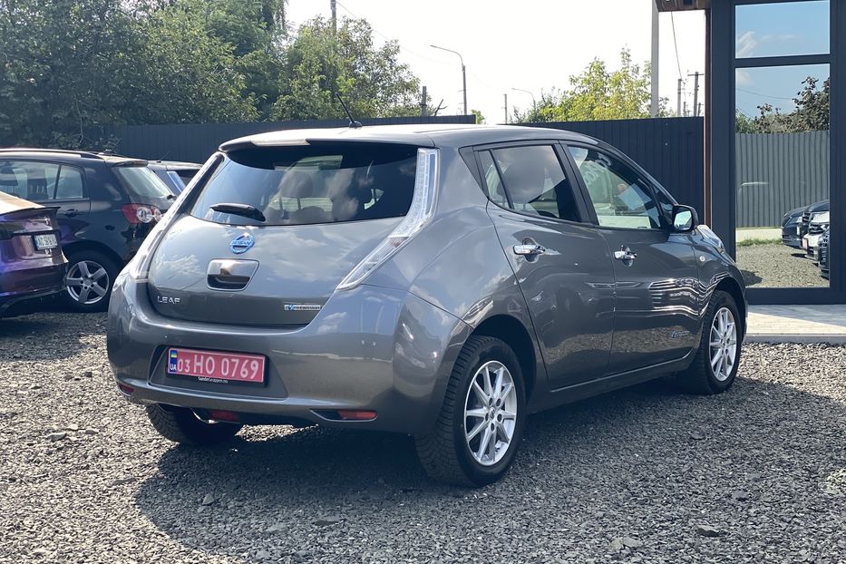 Продам Nissan Leaf 2015 года в Луцке