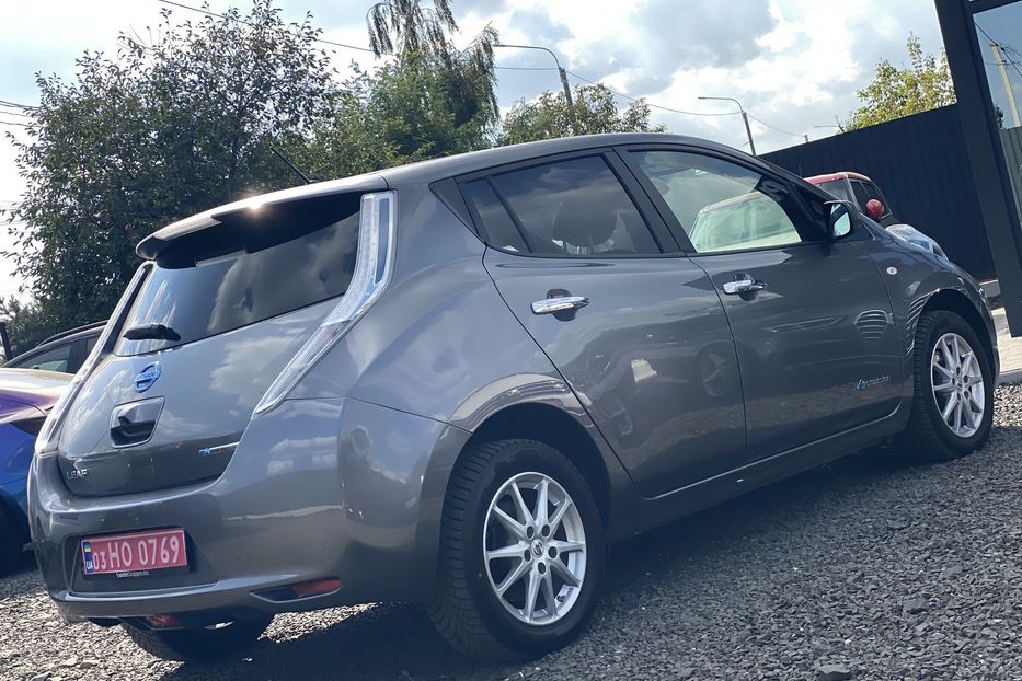 Продам Nissan Leaf 2015 года в Луцке