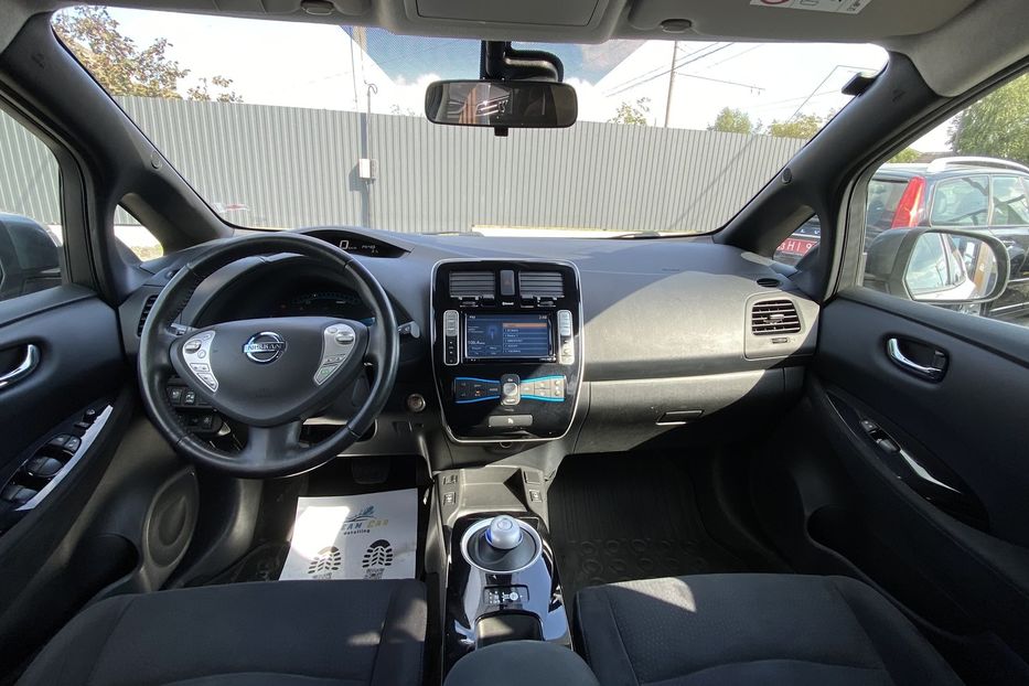 Продам Nissan Leaf 2015 года в Луцке