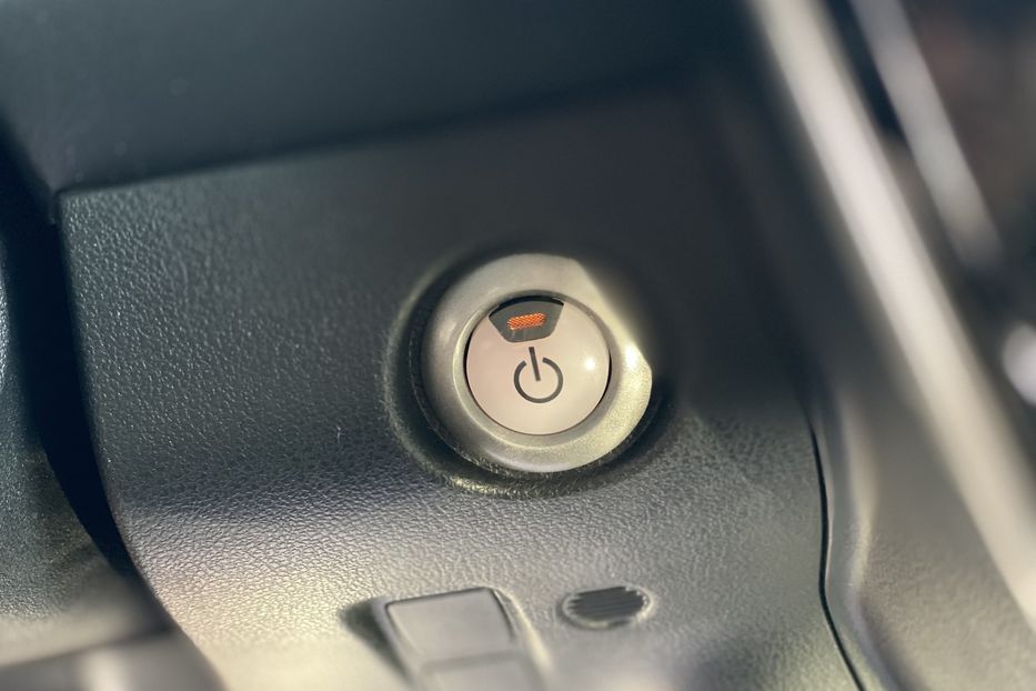 Продам Nissan Leaf 2015 года в Луцке