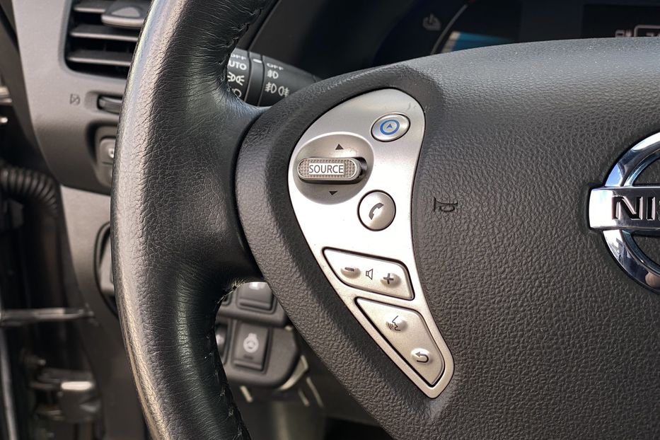 Продам Nissan Leaf 2015 года в Луцке