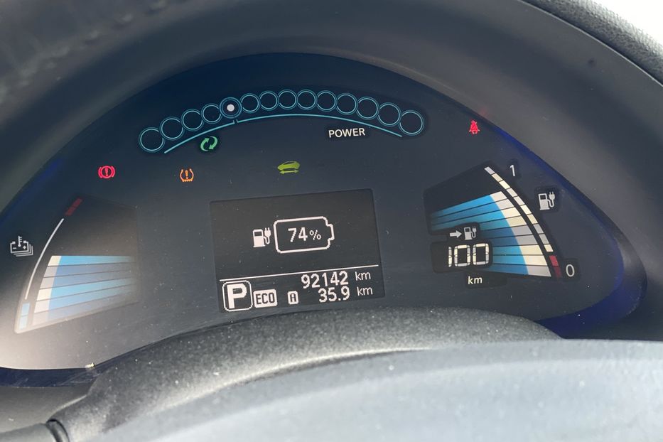Продам Nissan Leaf 2015 года в Луцке