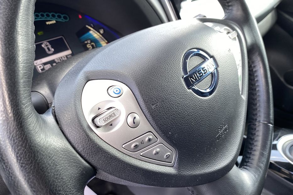 Продам Nissan Leaf 2015 года в Луцке