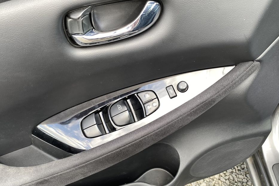 Продам Nissan Leaf 2015 года в Луцке
