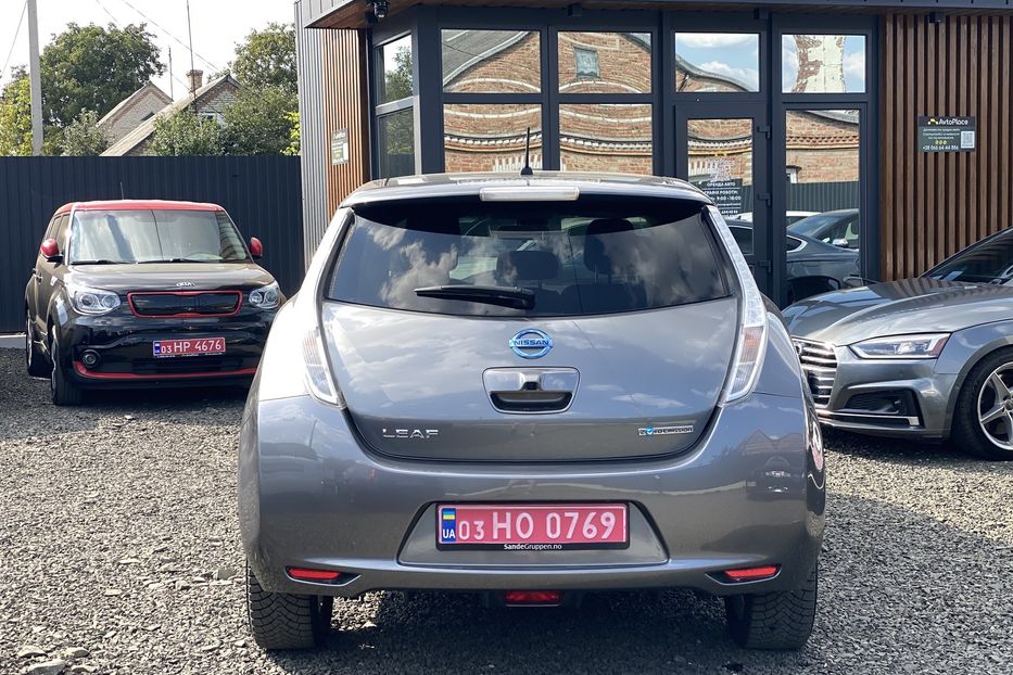 Продам Nissan Leaf 2015 года в Луцке