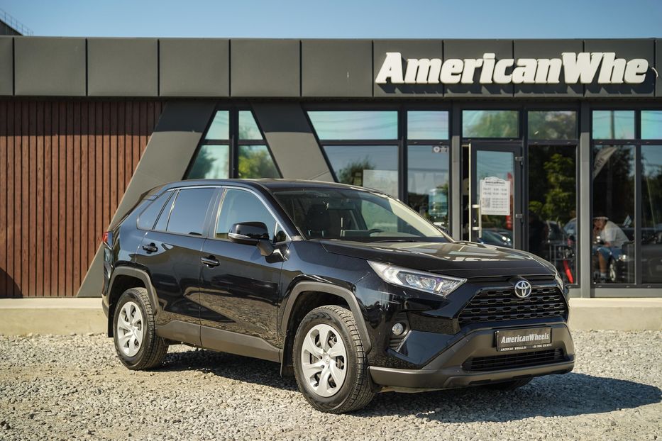Продам Toyota Rav 4 2020 года в Черновцах