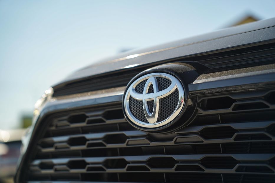 Продам Toyota Rav 4 2020 года в Черновцах