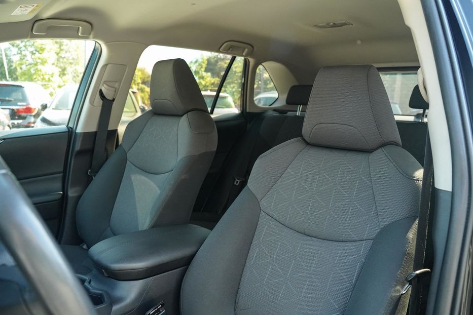 Продам Toyota Rav 4 2020 года в Черновцах