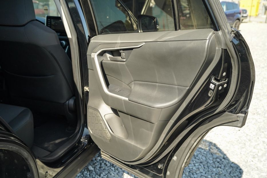 Продам Toyota Rav 4 2020 года в Черновцах