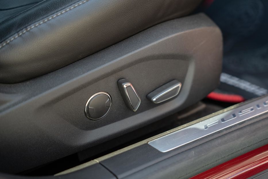 Продам Ford Fusion Titanium 2014 года в Черновцах