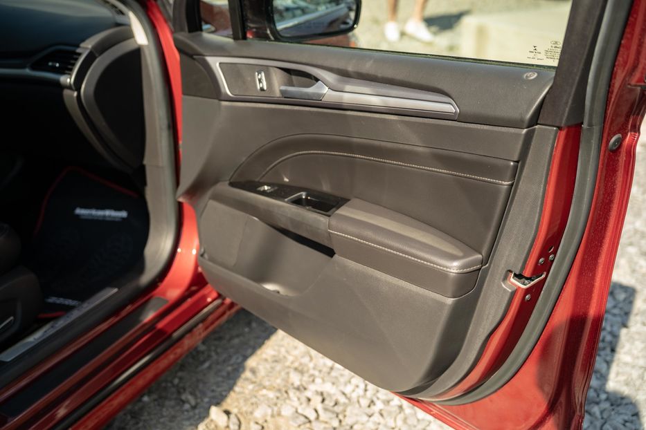 Продам Ford Fusion Titanium 2014 года в Черновцах